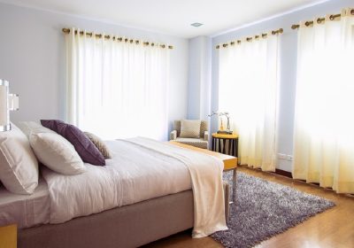 10 Ways to Make a Small Bedroom Feel Bigger
