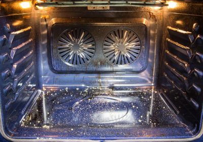 How to clean oven with cooking products