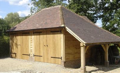 Designing a garage from oak