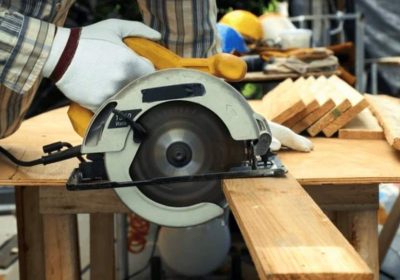 Quick Cuts Made Easy: 5-1/2 Inch Saws for Precision Woodworking